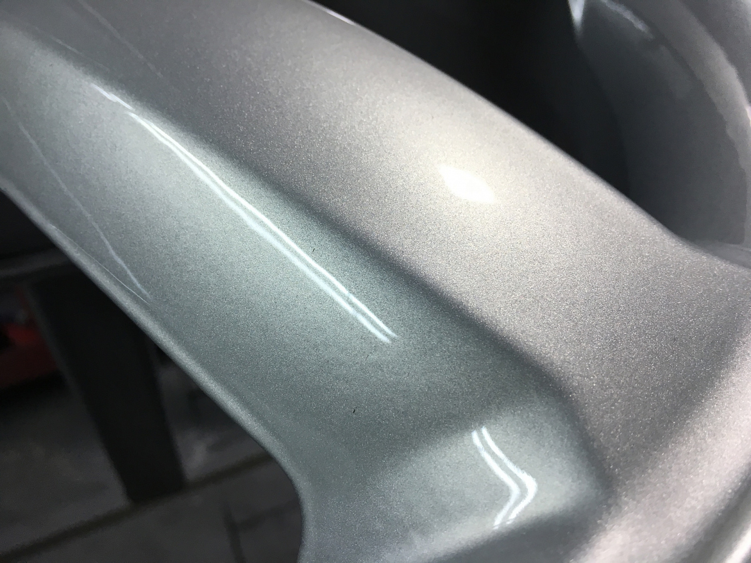 Виниловая автопленка  Gloss Metallic Silver GM61 - Серебристый глянцевый металлик BQ8040001